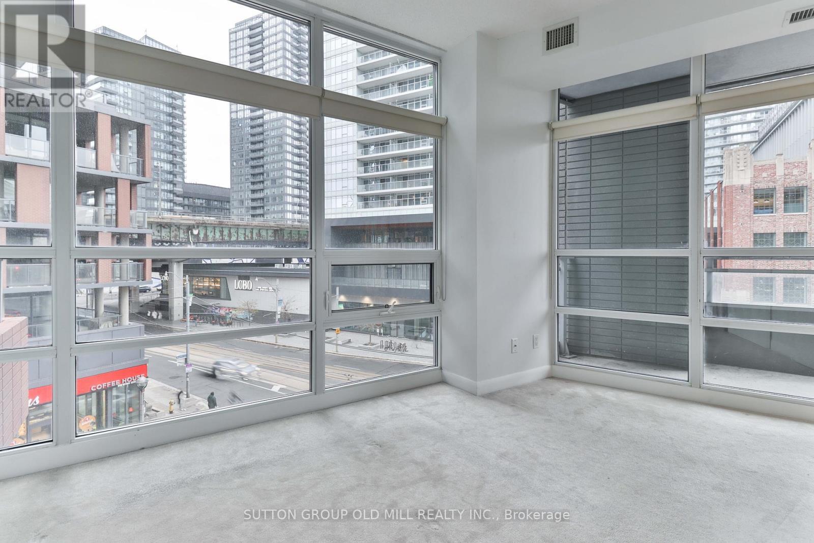 405 - 15 Bruyeres Mews, Toronto, ON -