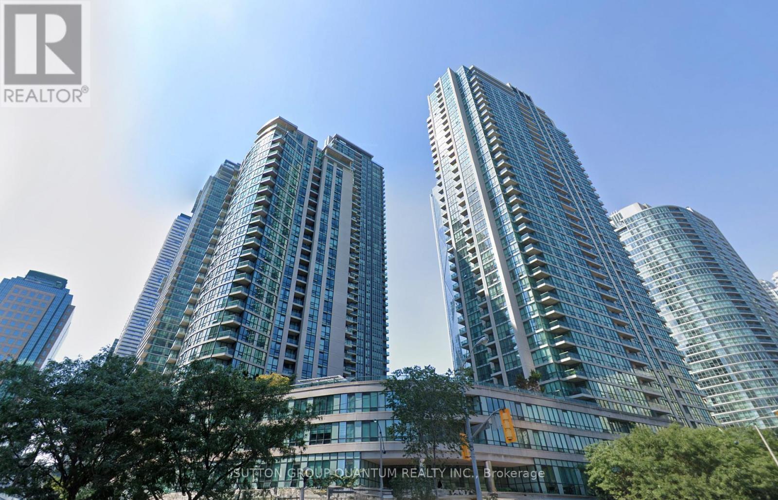 206 - 16 Yonge Street, Toronto, ON - Outdoor With Facade
