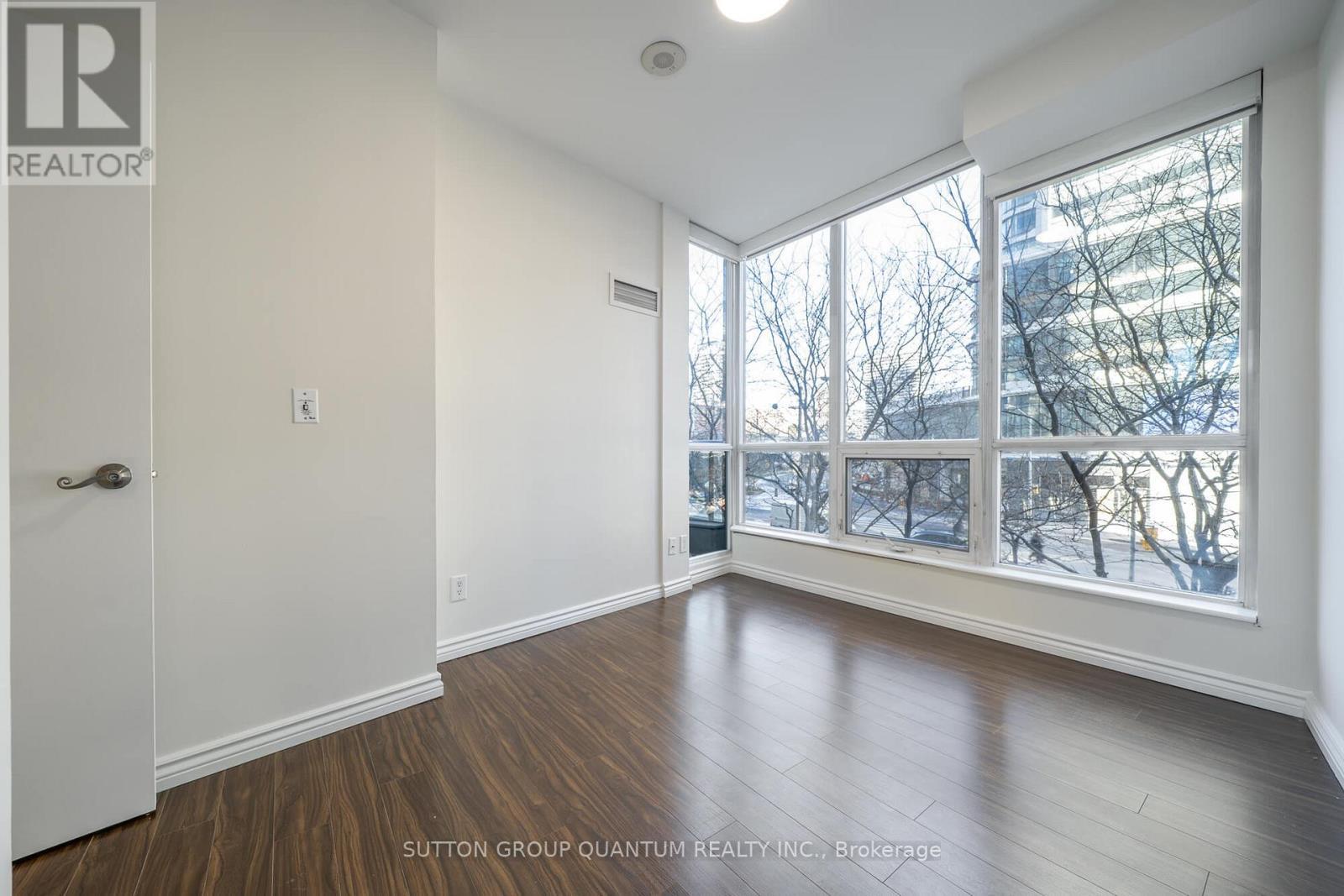 206 - 16 Yonge Street, Toronto, ON - Indoor Photo Showing Other Room