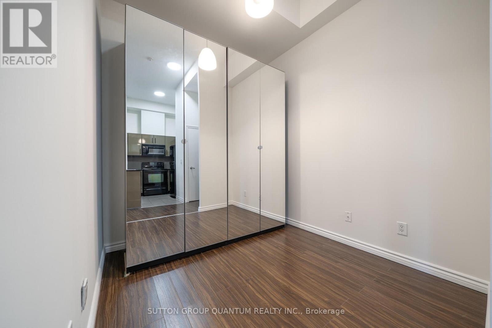 206 - 16 Yonge Street, Toronto, ON - Indoor Photo Showing Other Room