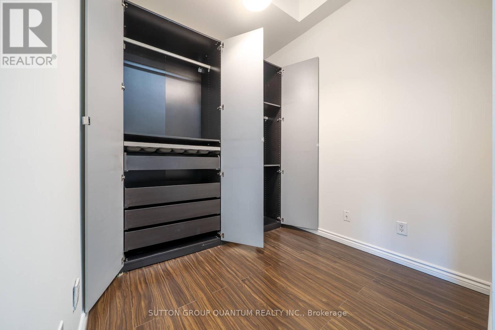 206 - 16 Yonge Street, Toronto, ON - Indoor Photo Showing Other Room
