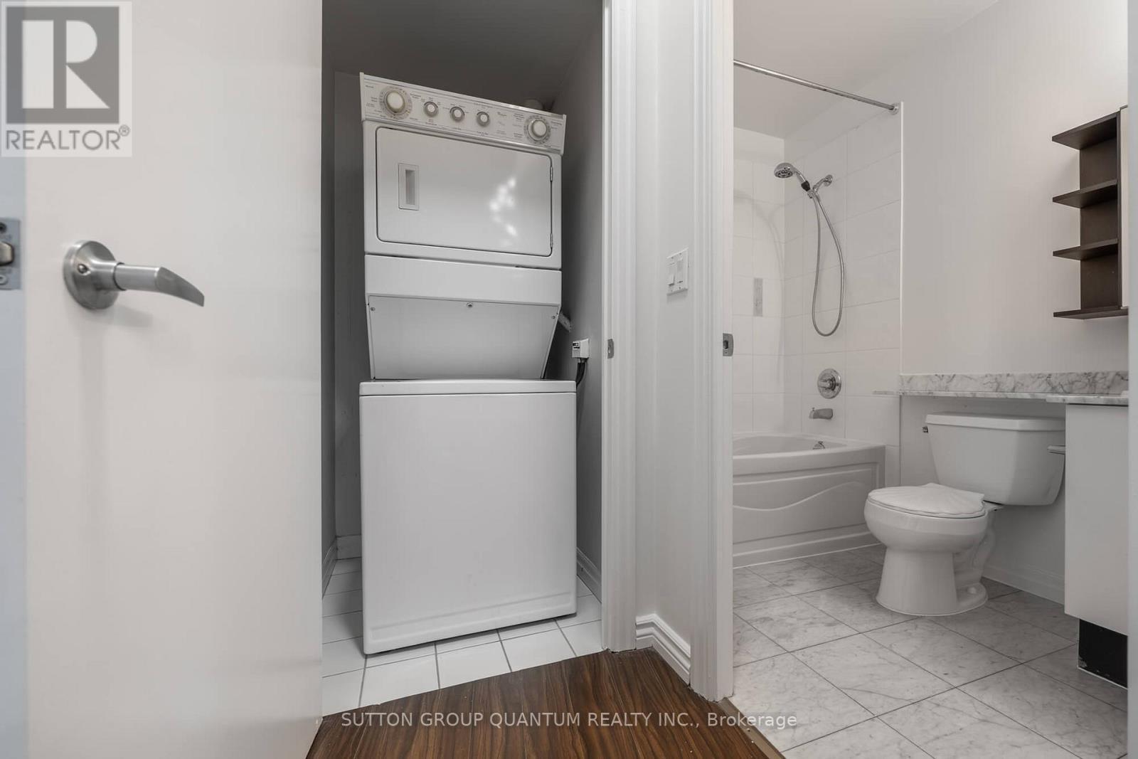 206 - 16 Yonge Street, Toronto, ON - Indoor