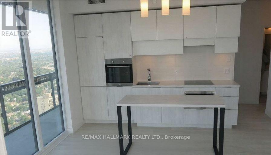 5502 - 8 Eglinton Avenue E, Toronto, ON - Indoor Photo Showing Kitchen