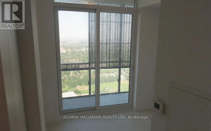 5502 - 8 Eglinton Avenue E, Toronto, ON - Indoor Photo Showing Other Room