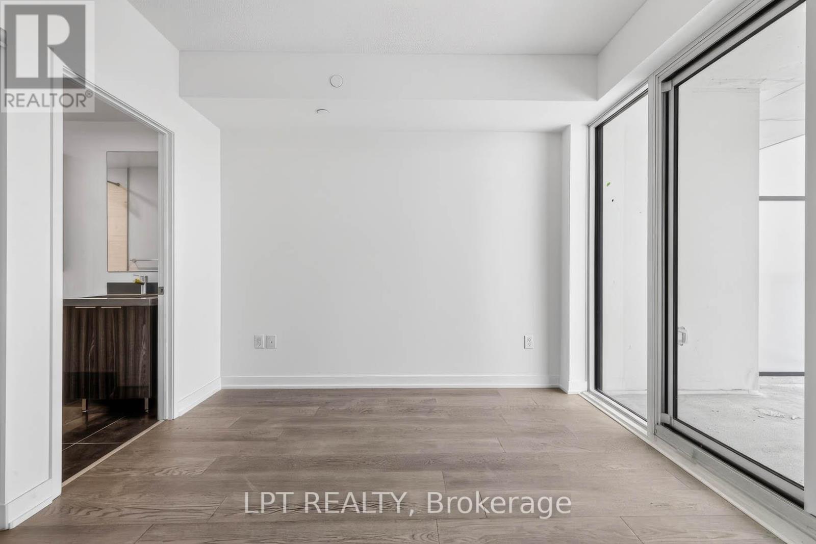 536 - 20 O'Neill Road, Toronto, ON - Indoor Photo Showing Other Room