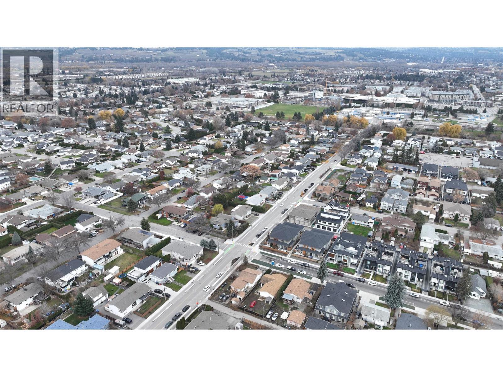 894 Morrison Avenue, Kelowna, BC - Outdoor With View