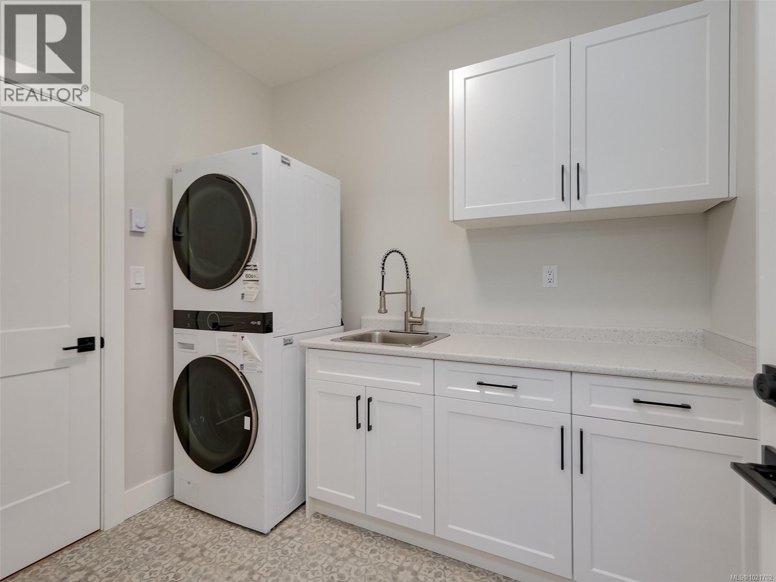2641 Forest Edge Rd, Sooke, BC - Indoor Photo Showing Laundry Room