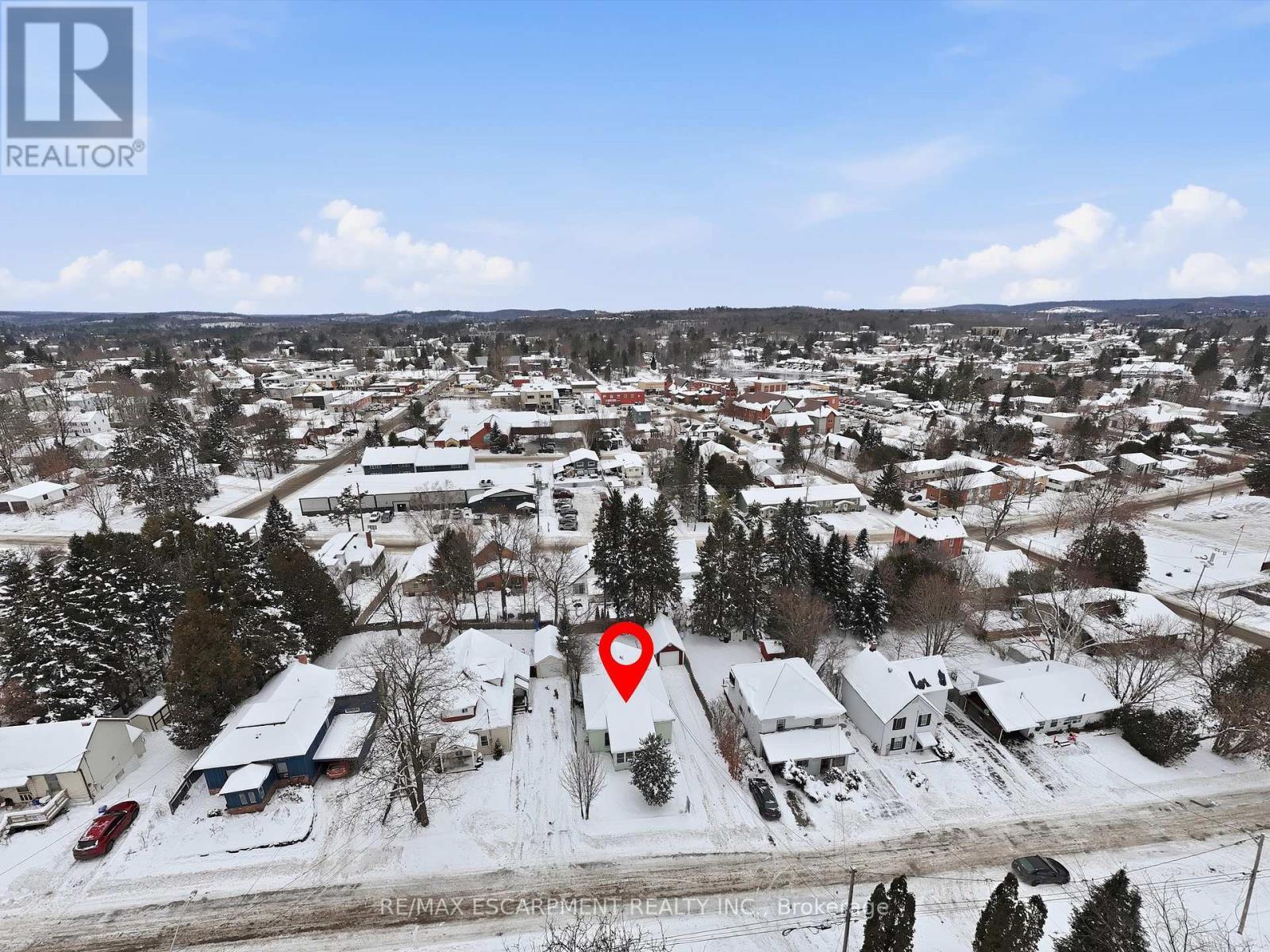 10 Duncan Street E, Huntsville, ON - Outdoor With View