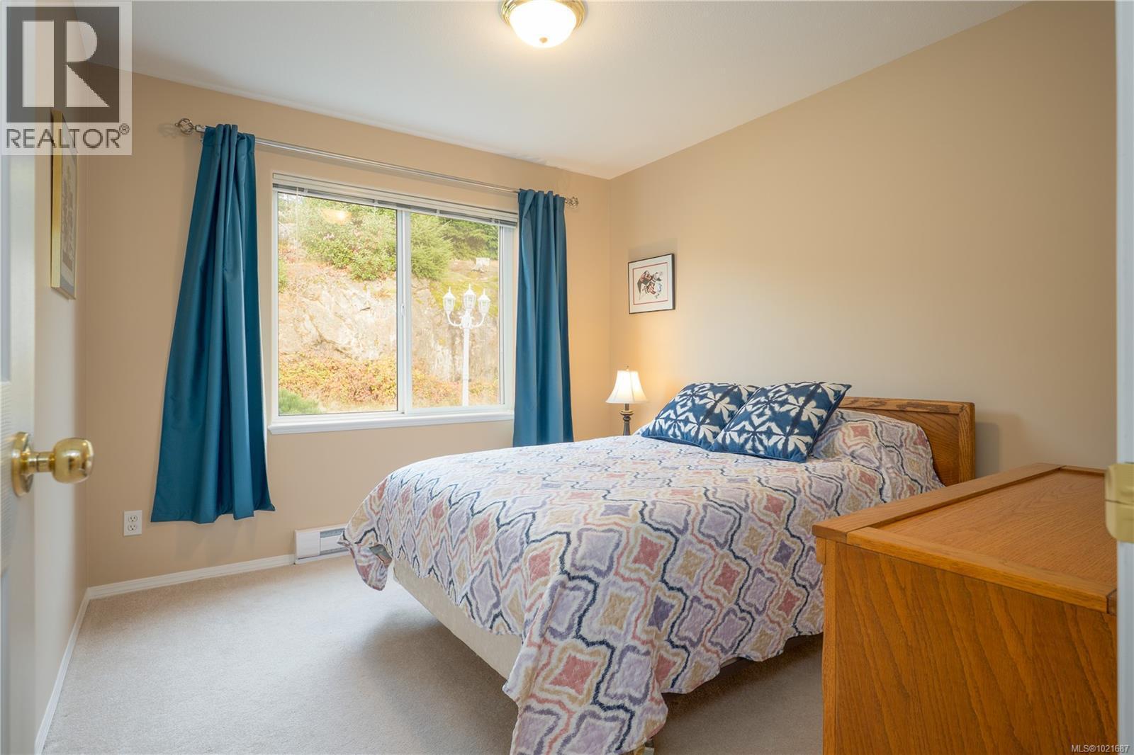 5027 Tiffany Pl, Nanaimo, BC - Indoor Photo Showing Bedroom