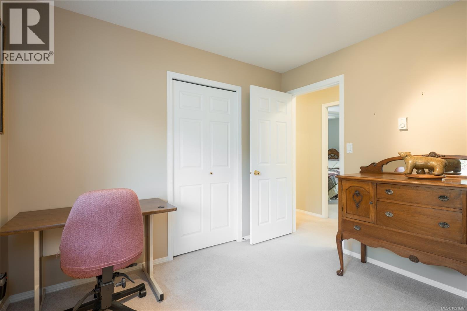 5027 Tiffany Pl, Nanaimo, BC - Indoor