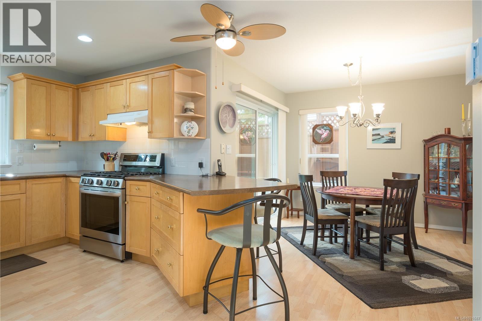 5027 Tiffany Pl, Nanaimo, BC - Indoor