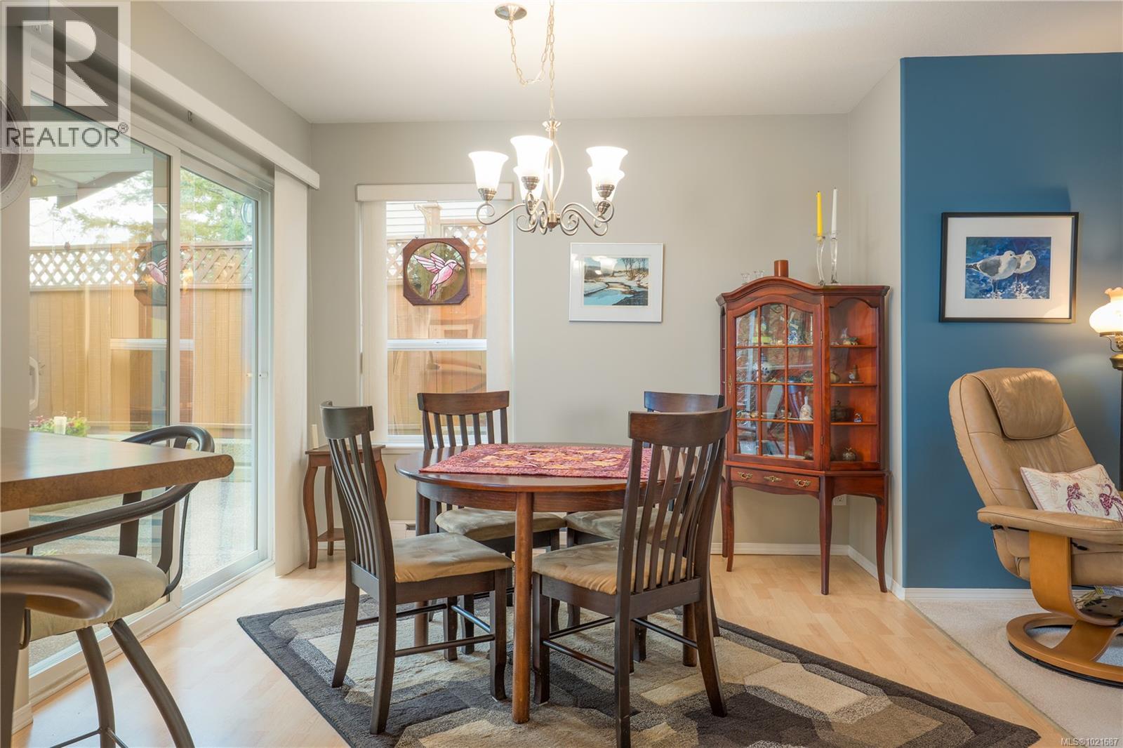 5027 Tiffany Pl, Nanaimo, BC - Indoor Photo Showing Dining Room