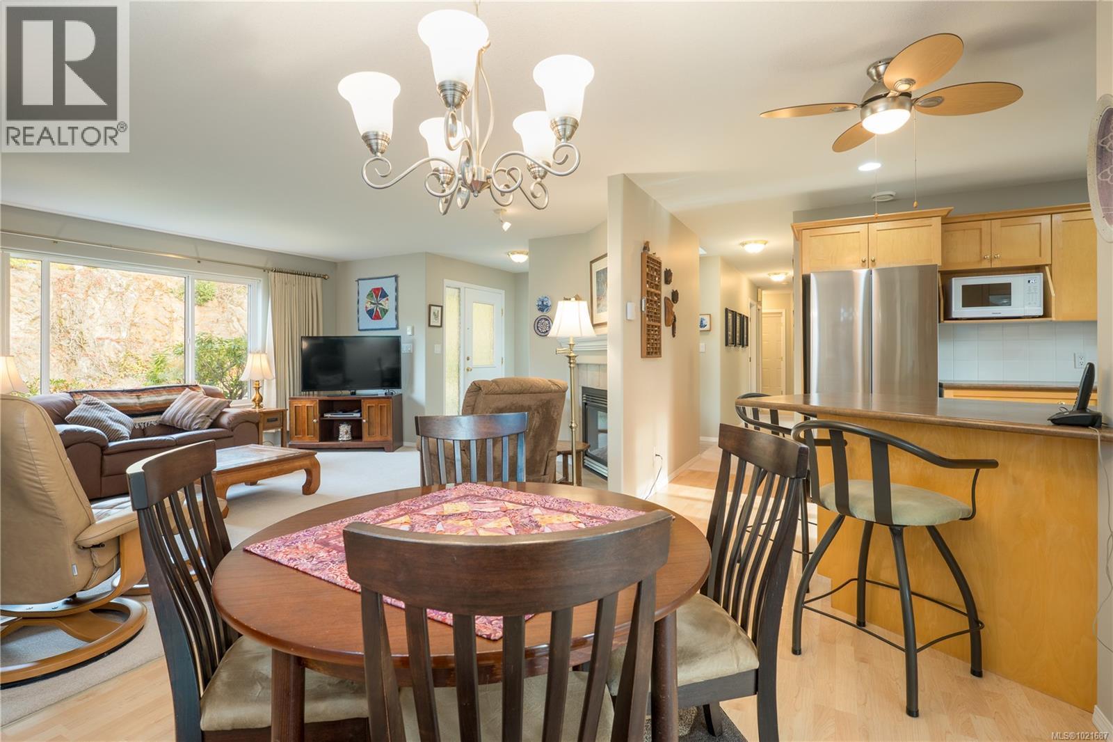 5027 Tiffany Pl, Nanaimo, BC - Indoor Photo Showing Dining Room