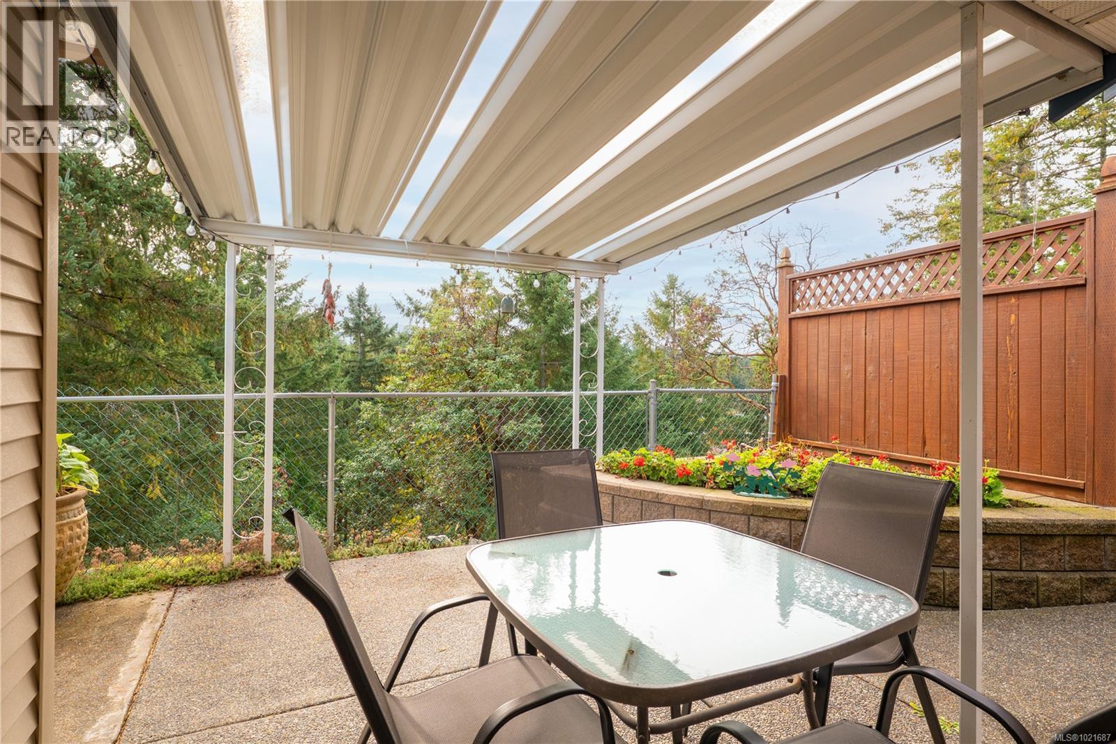 5027 Tiffany Pl, Nanaimo, BC - Outdoor With Deck Patio Veranda With Exterior