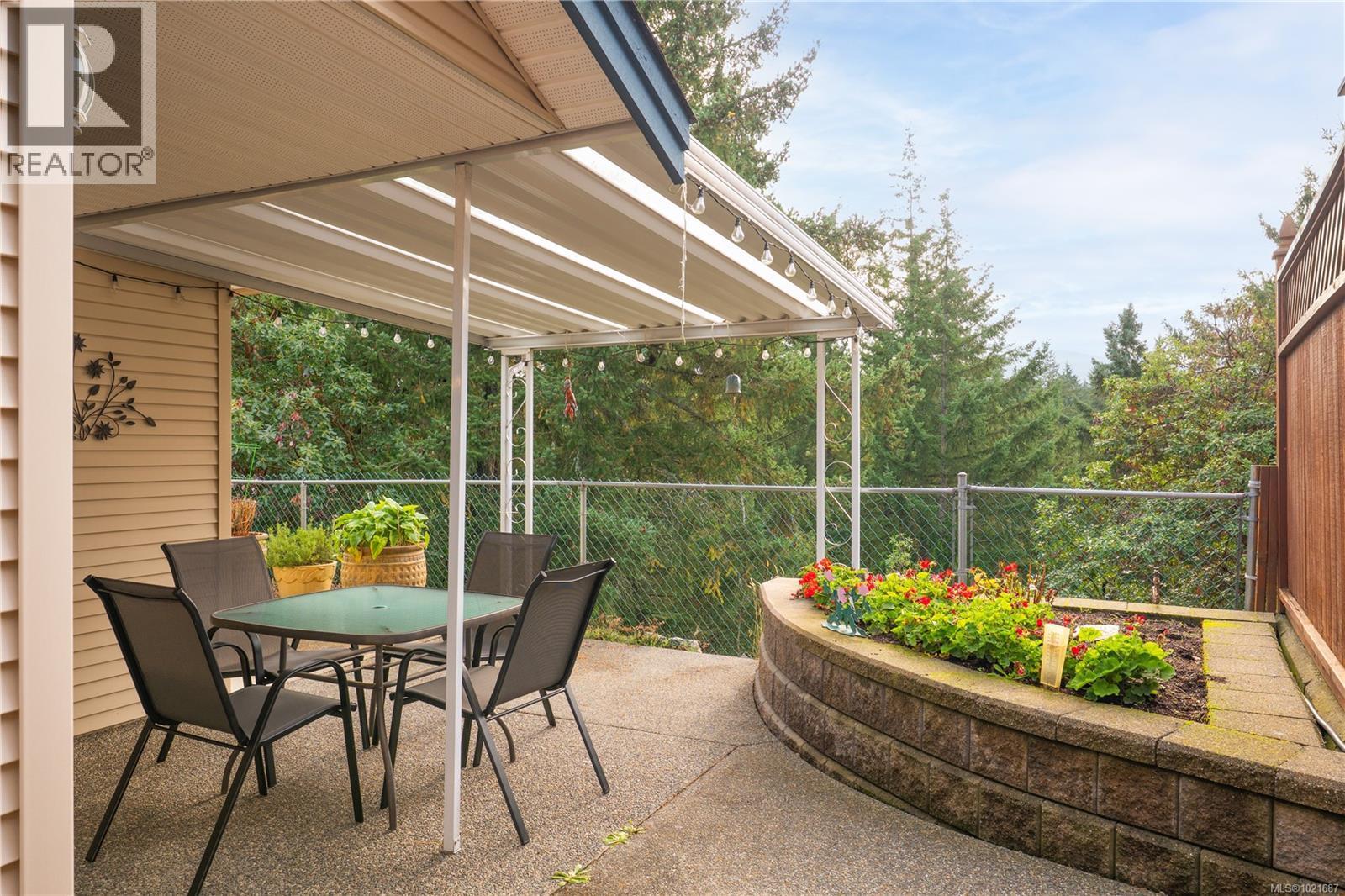 5027 Tiffany Pl, Nanaimo, BC - Outdoor With Deck Patio Veranda With Exterior