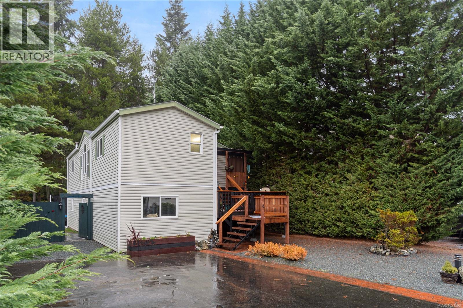 6 2100 Errington Rd, Errington, BC