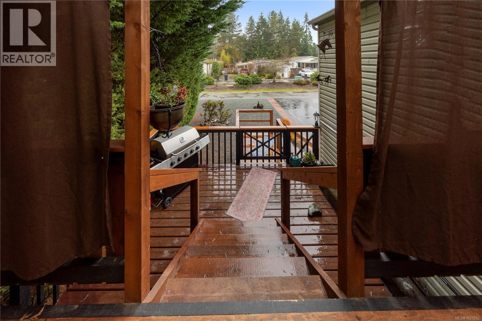 6 2100 Errington Rd, Errington, BC