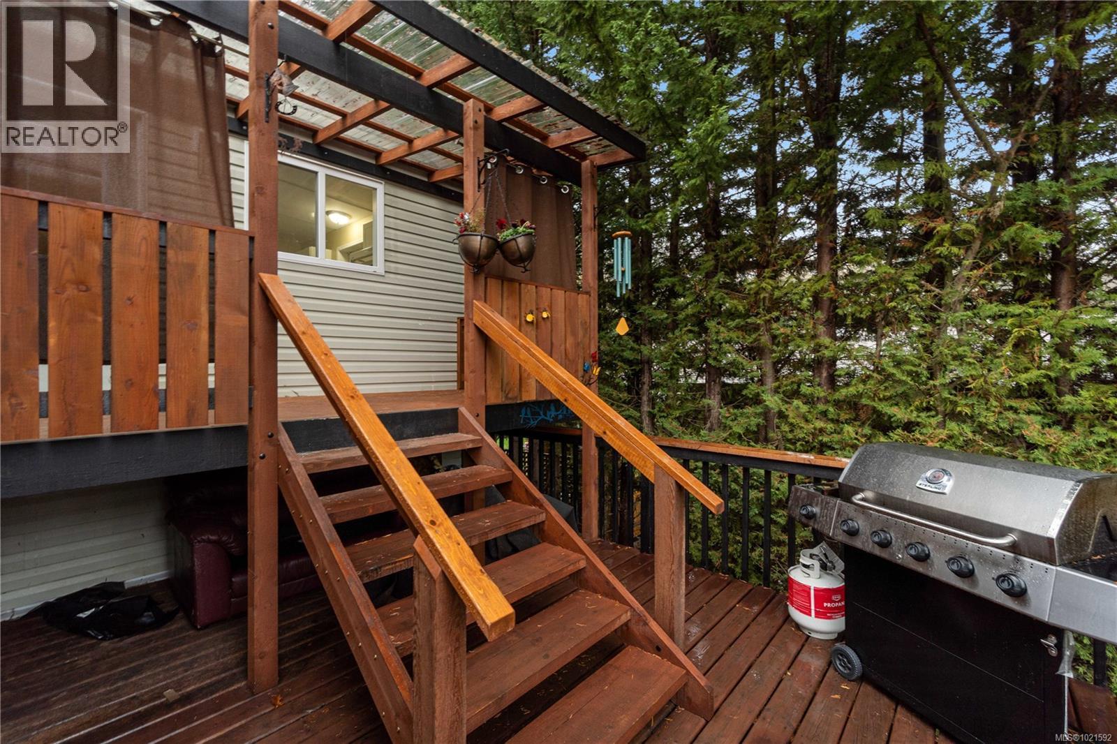 6 2100 Errington Rd, Errington, BC