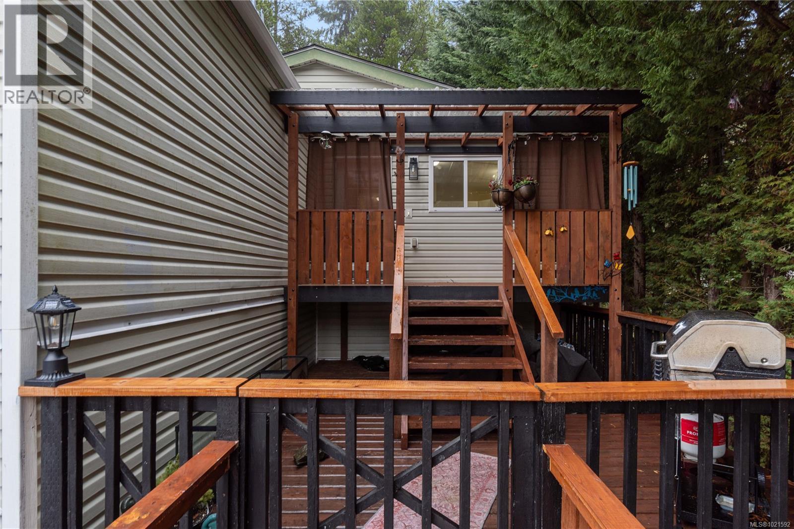 6 2100 Errington Rd, Errington, BC