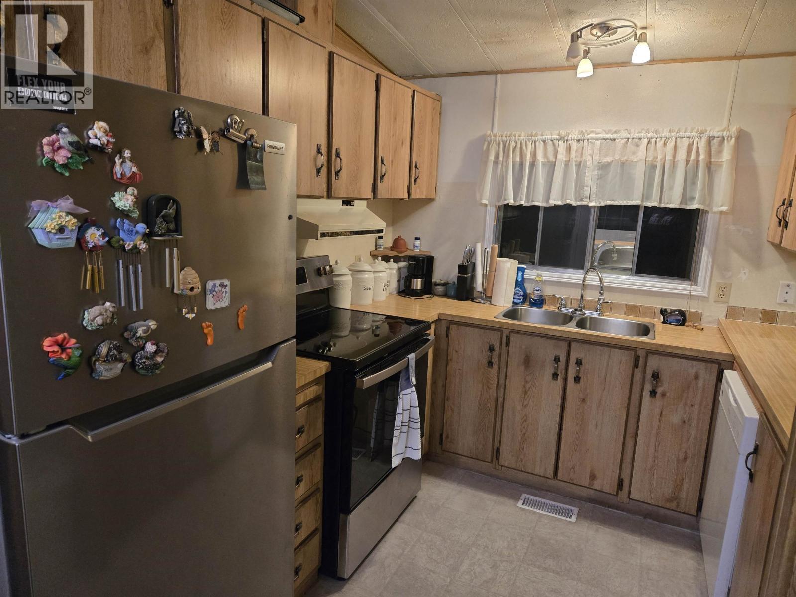 12 2377 Larch Avenue, Quesnel, BC