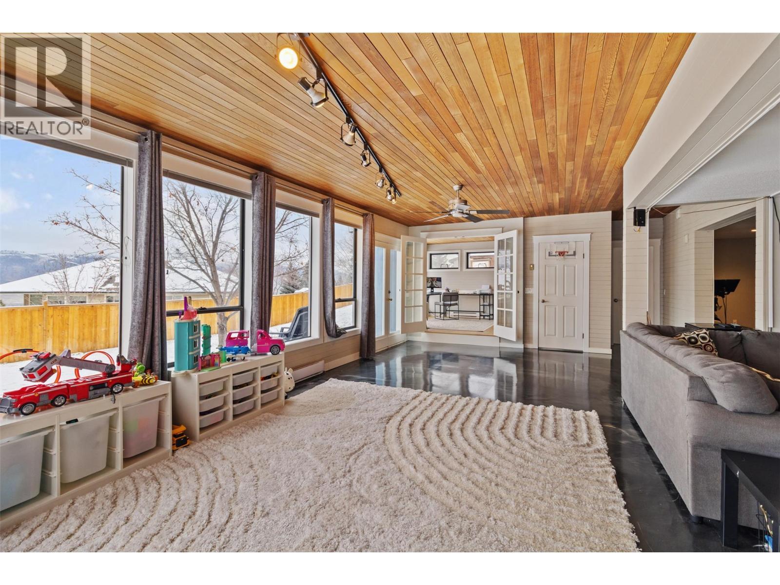 2010 High Country Boulevard, Kamloops, BC - With Deck Patio Veranda With Exterior