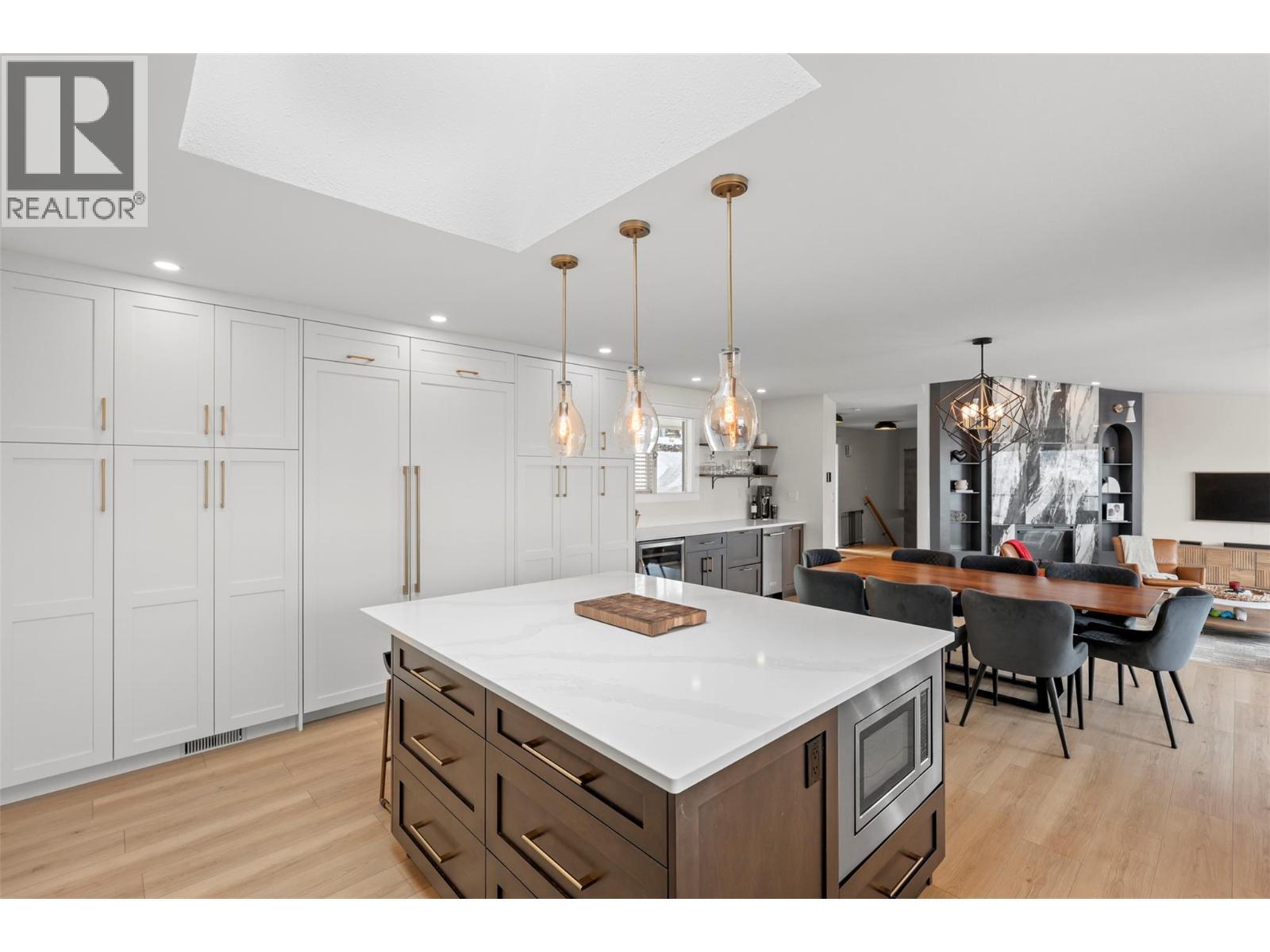 2010 High Country Boulevard, Kamloops, BC - Indoor