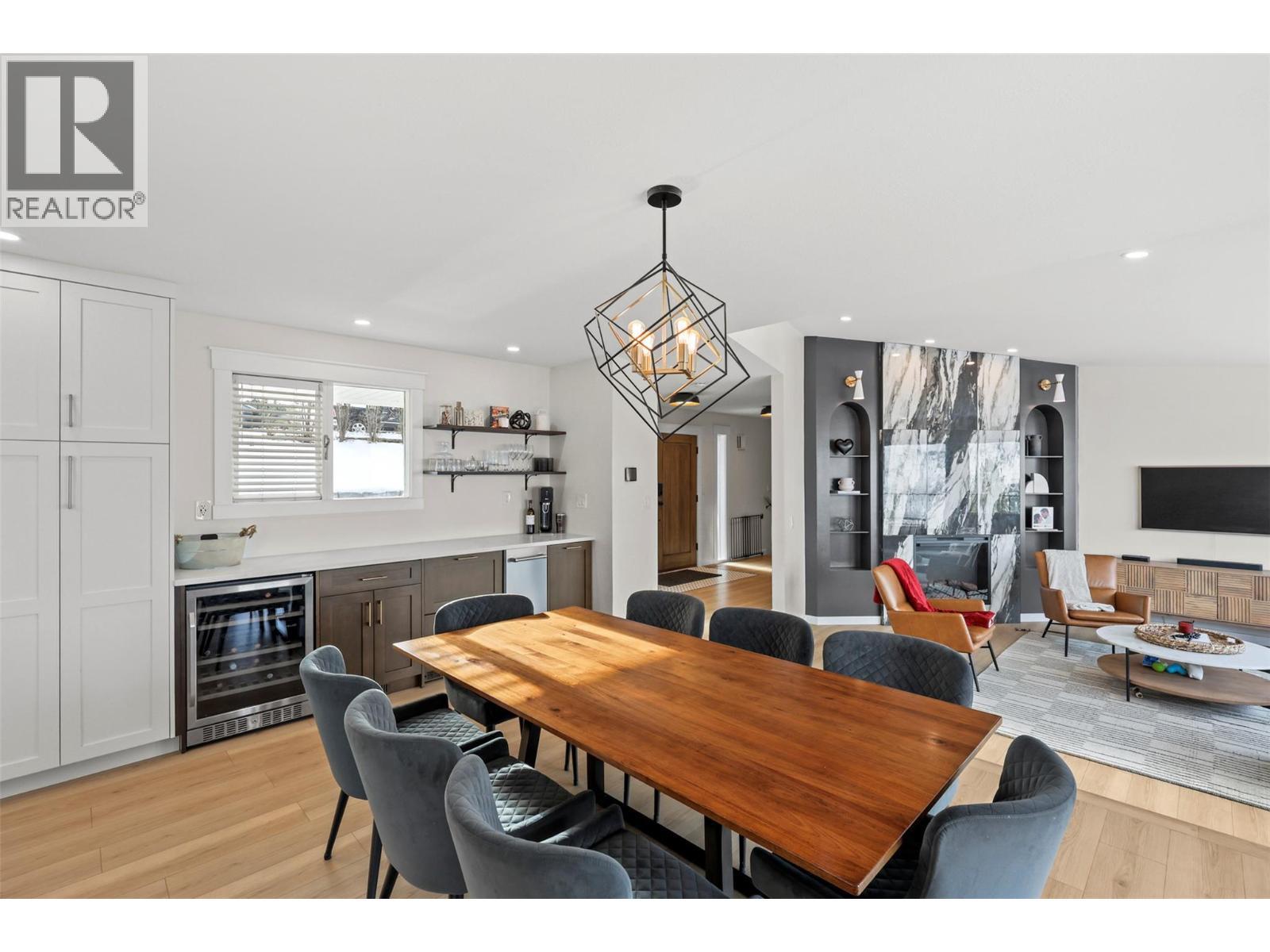 2010 High Country Boulevard, Kamloops, BC - Indoor Photo Showing Dining Room