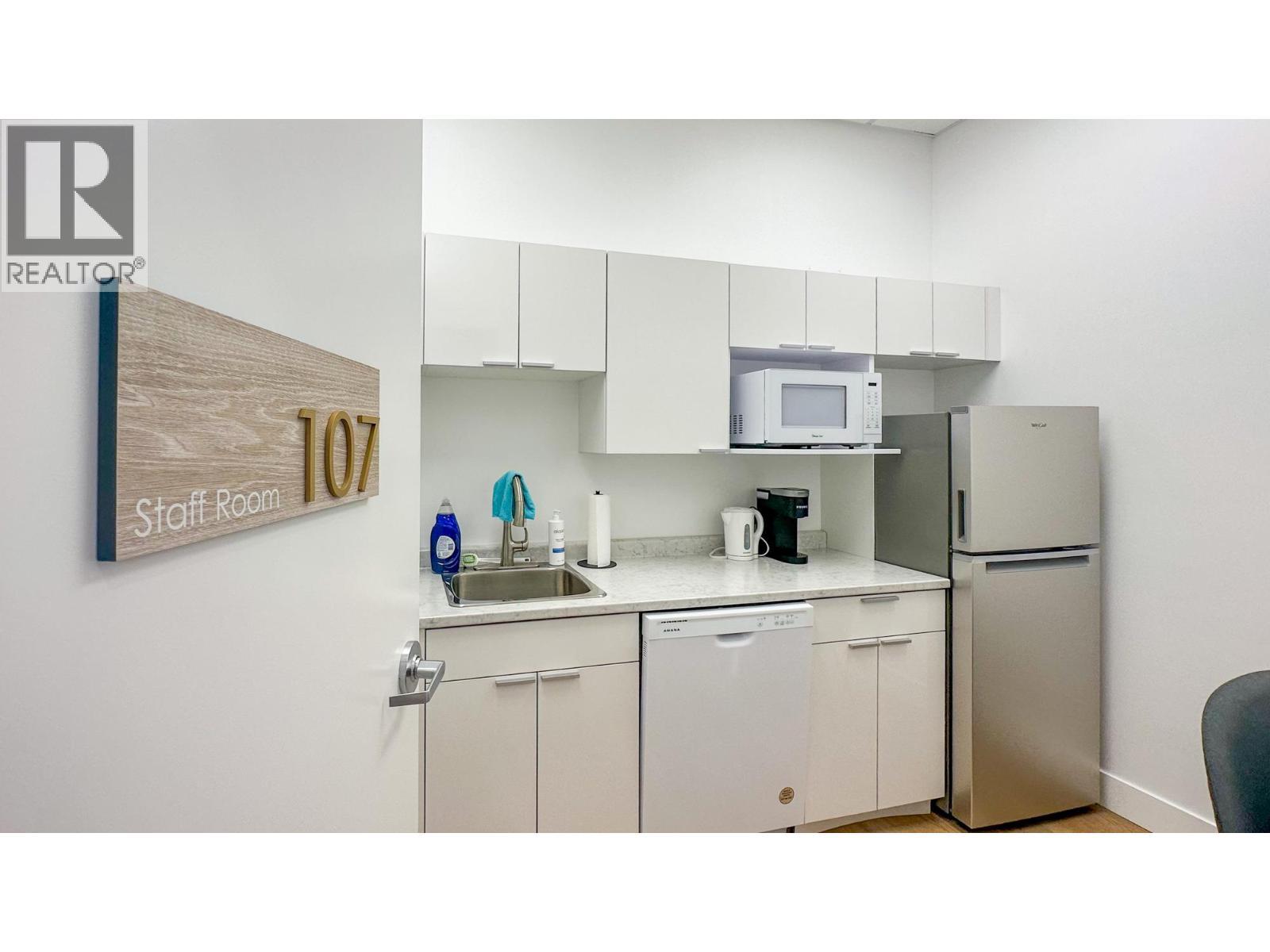 3320 Richter Street Unit# 102, Kelowna, BC