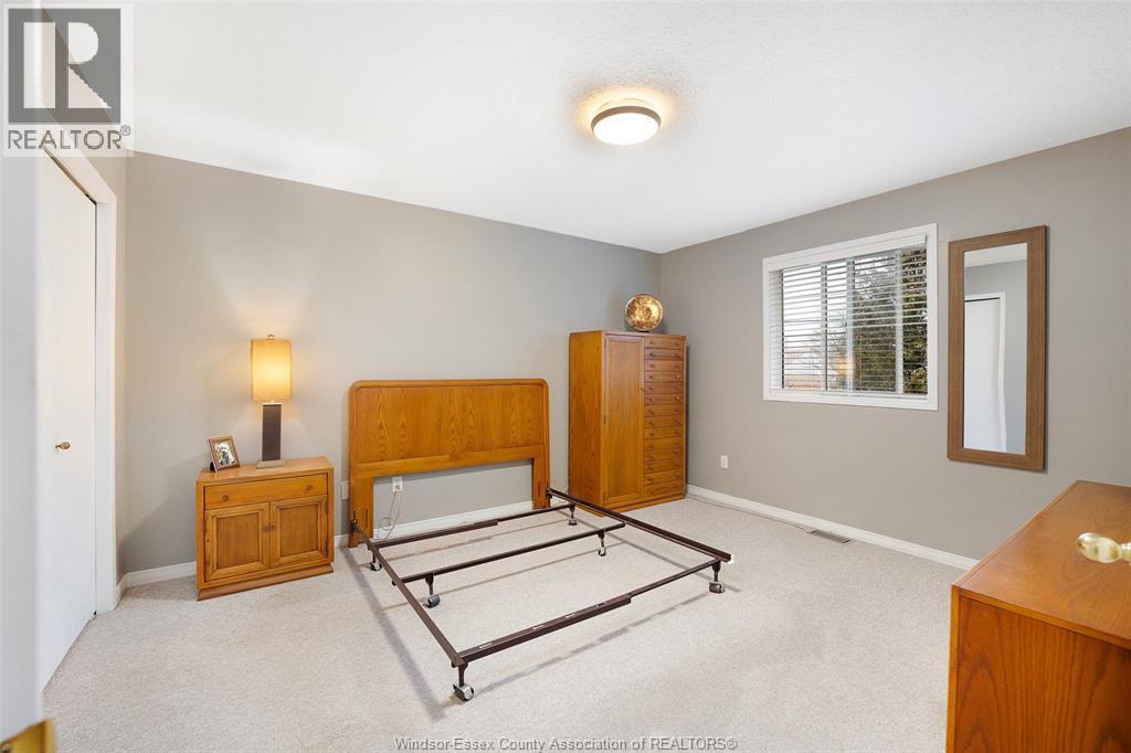 1233 St. Paul Avenue, Windsor, ON - Indoor Photo Showing Bedroom