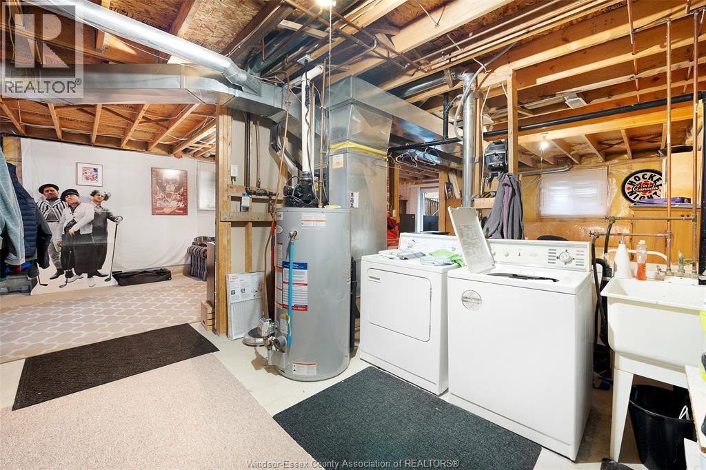 1233 St. Paul Avenue, Windsor, ON - Indoor