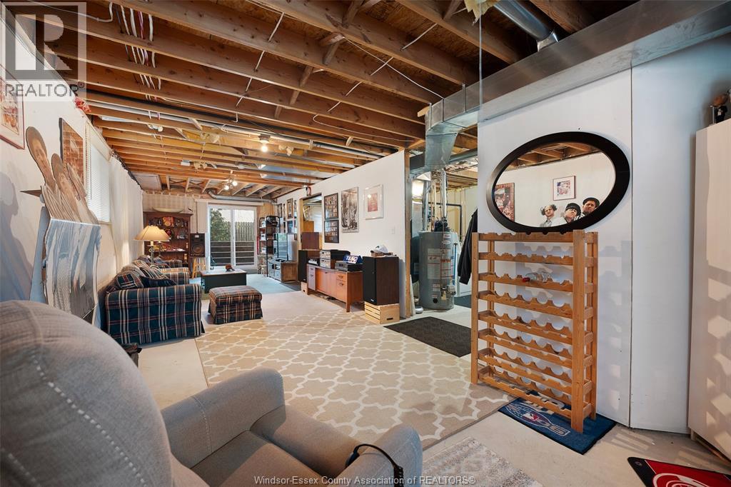 1233 St. Paul Avenue, Windsor, ON - Indoor Photo Showing Basement