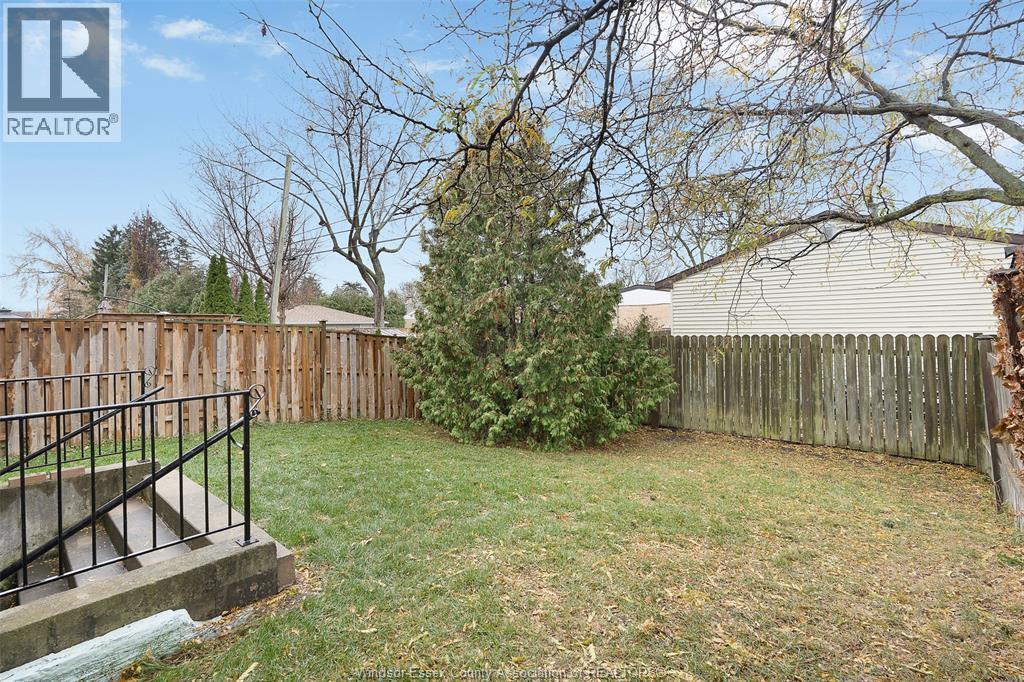 1233 St. Paul Avenue, Windsor, ON - Outdoor