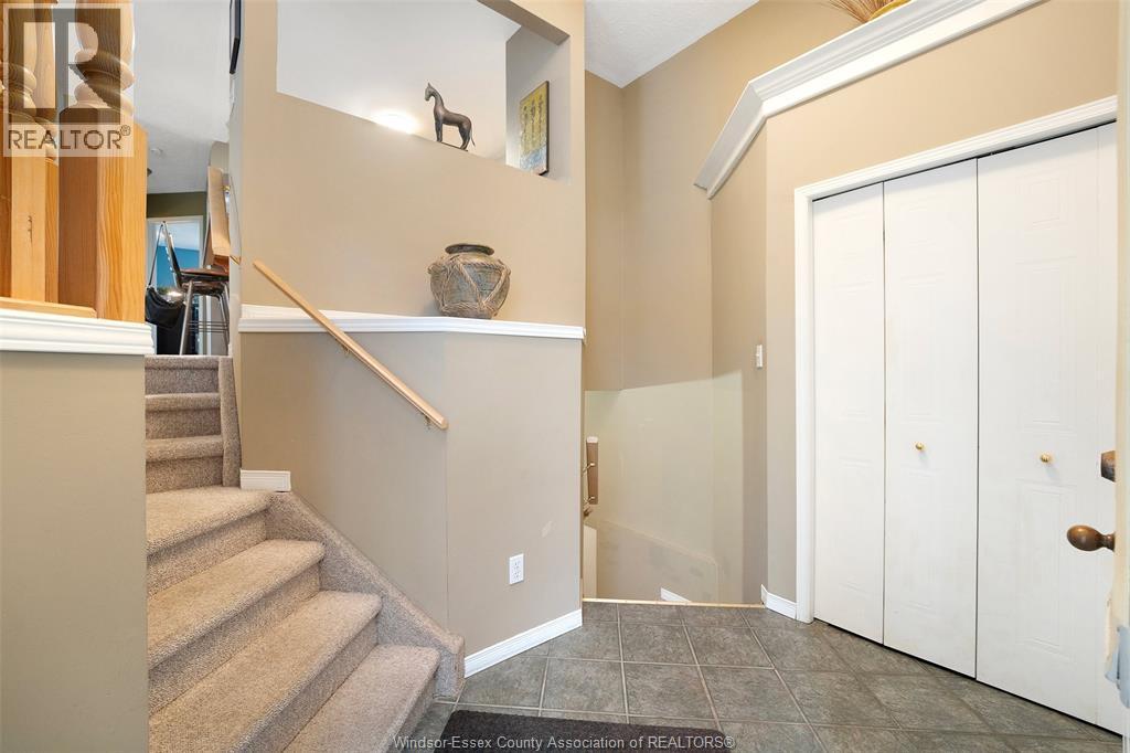 1233 St. Paul Avenue, Windsor, ON - Indoor Photo Showing Other Room