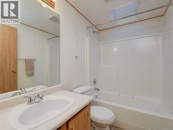 4 PCE MAIN BATHROOM -