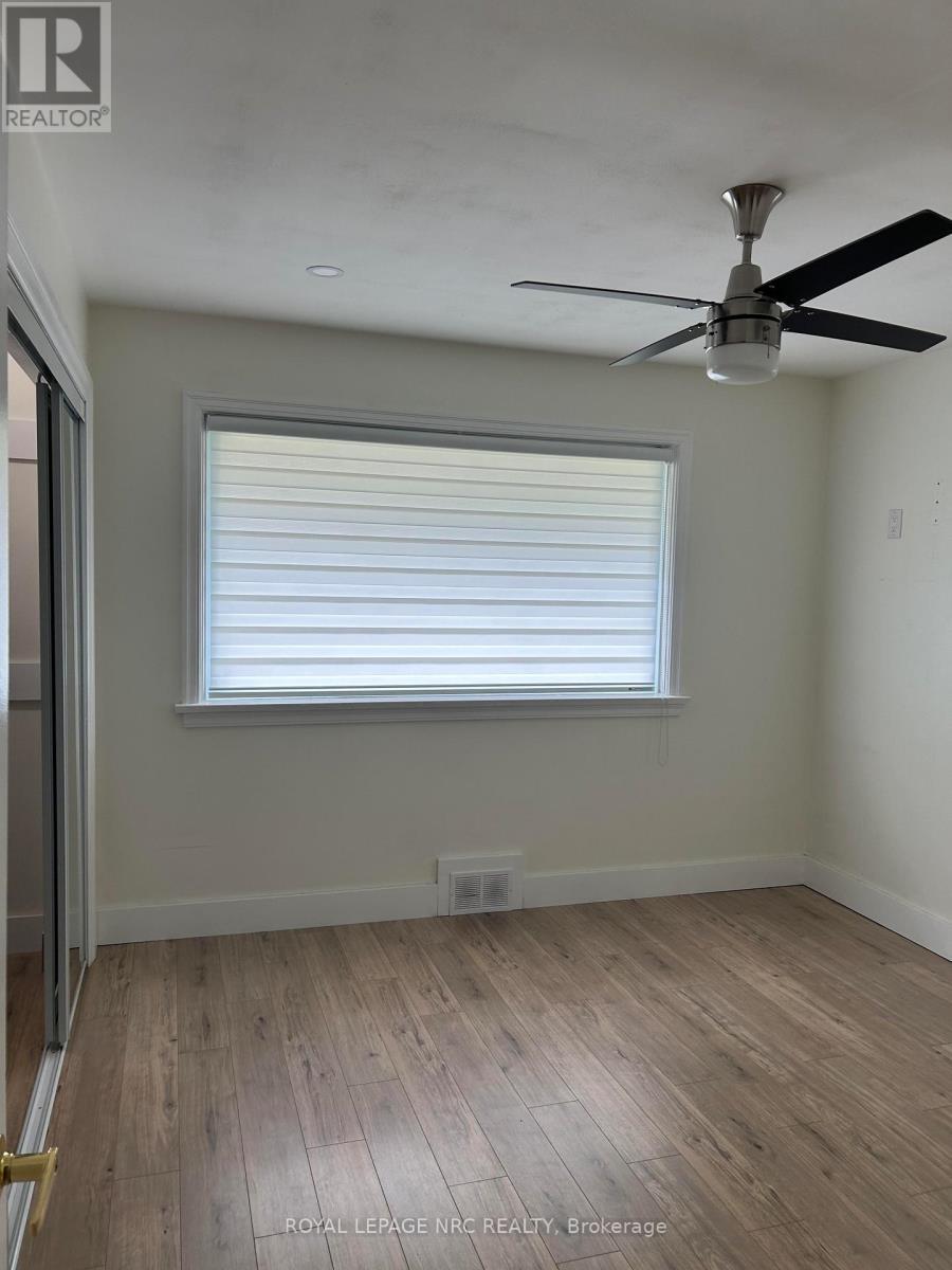 2862 Dorchester Road, Niagara Falls (Stamford), ON - Indoor Photo Showing Other Room