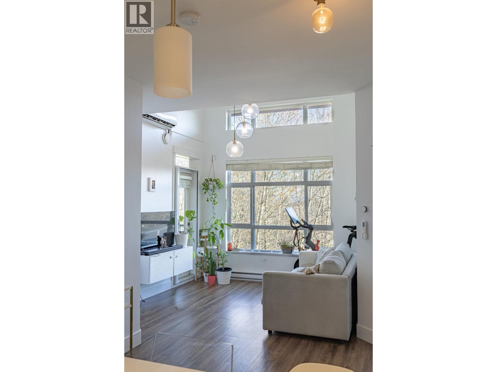 611 2465 Wilson Avenue, Port Coquitlam, BC - Indoor