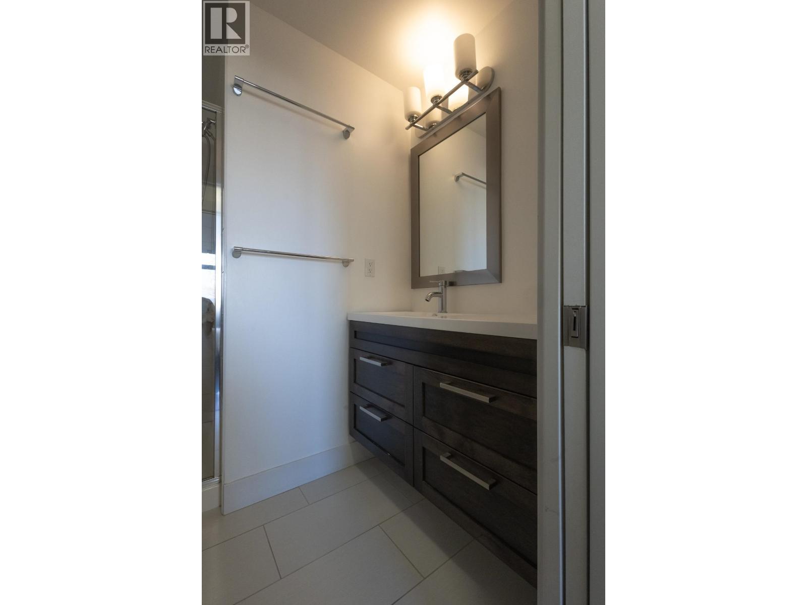 611 2465 Wilson Avenue, Port Coquitlam, BC - Indoor Photo Showing Bathroom