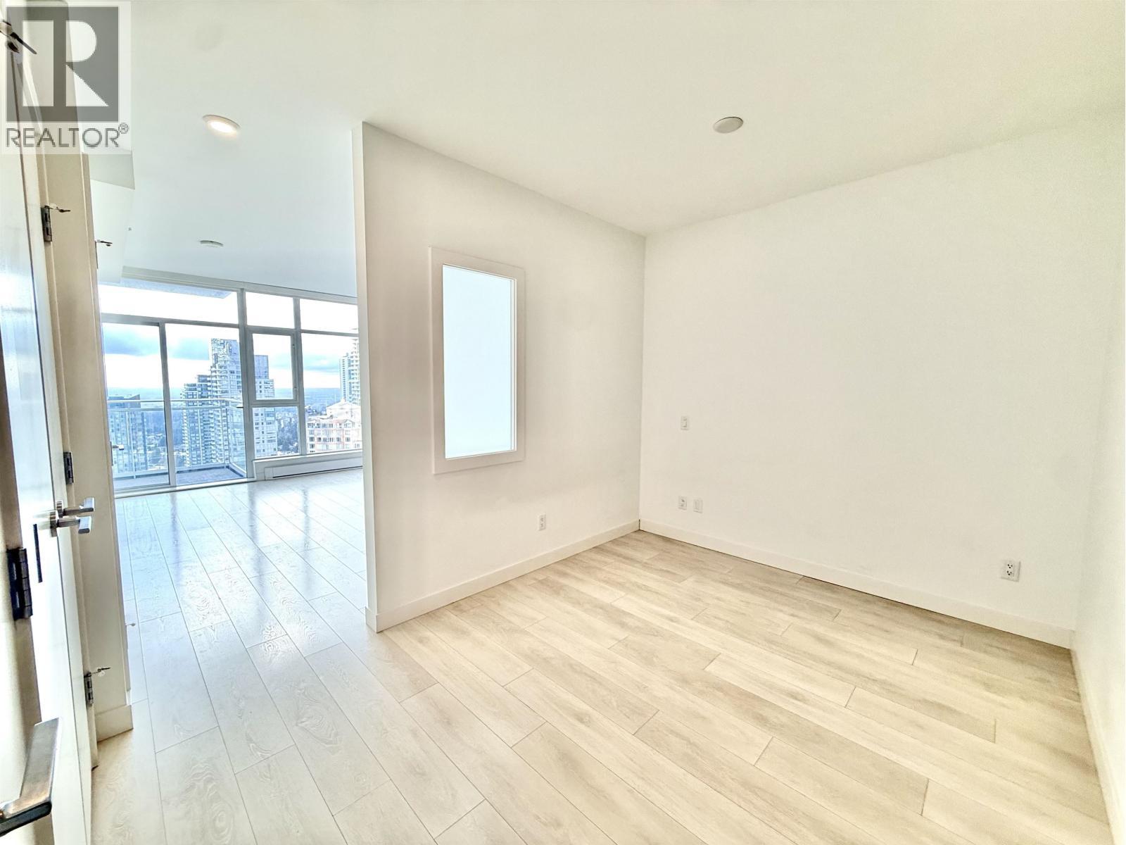 3603 4670 Assembly Way, Burnaby, BC - Indoor Photo Showing Other Room