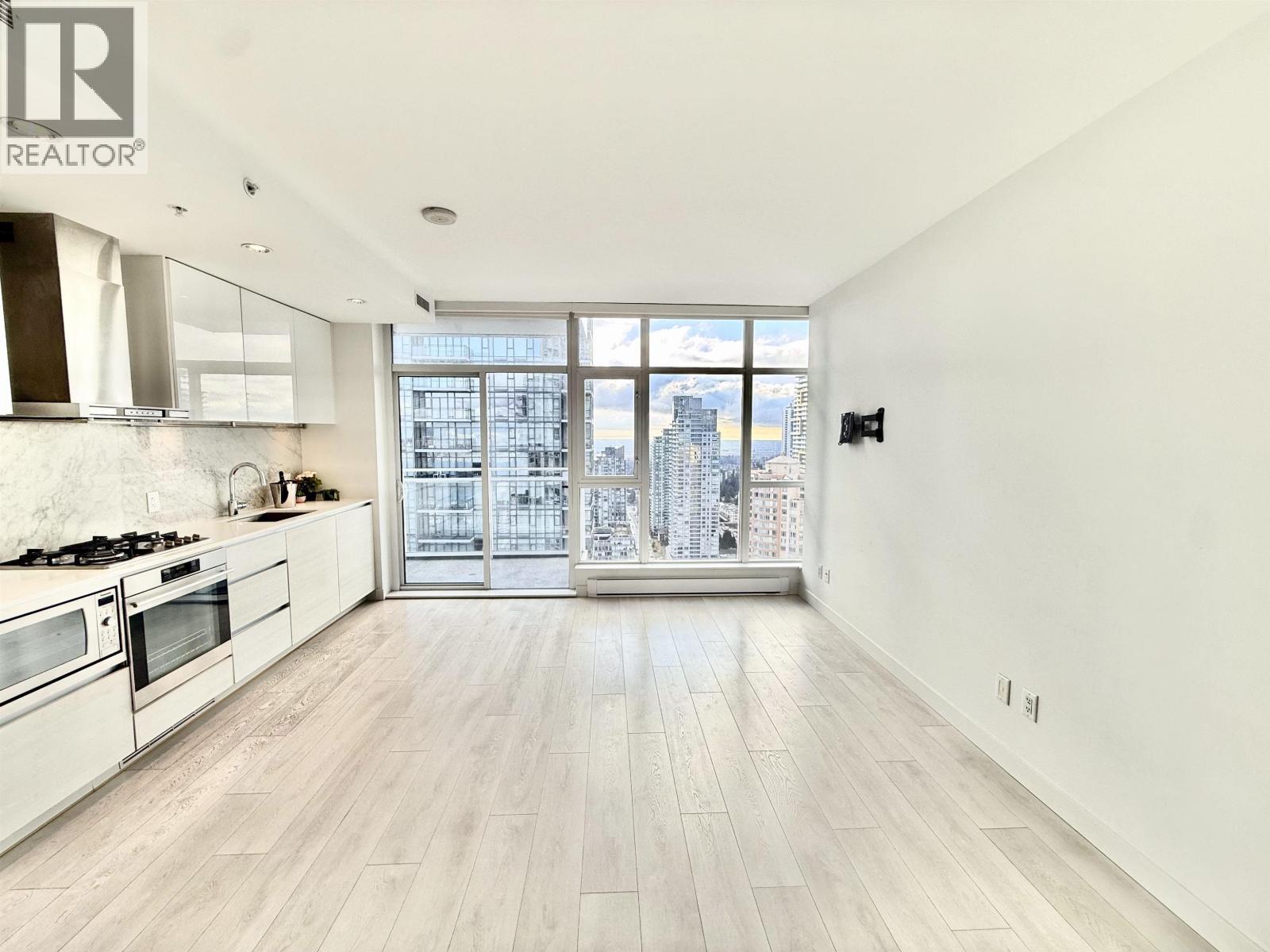 3603 4670 Assembly Way, Burnaby, BC - Indoor