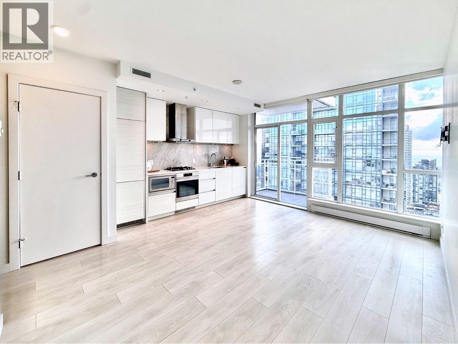 3603 4670 Assembly Way, Burnaby, BC - Indoor