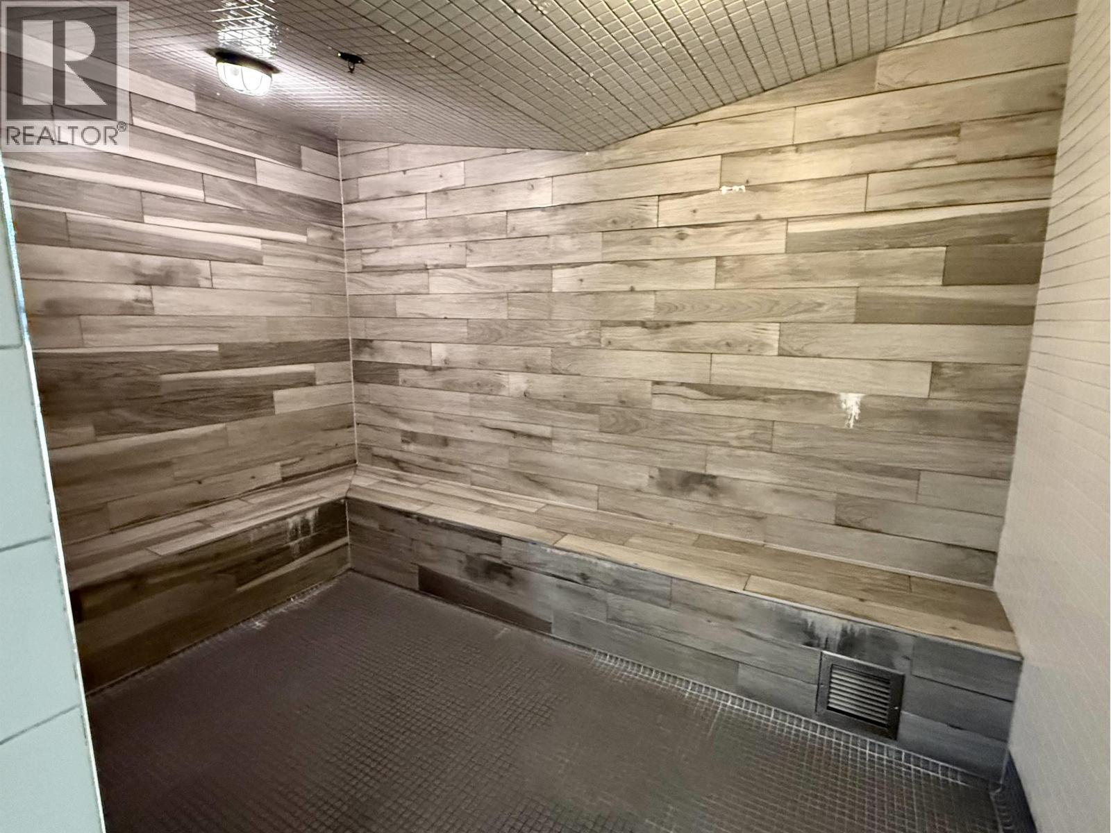 3603 4670 Assembly Way, Burnaby, BC - Indoor Photo Showing Other Room