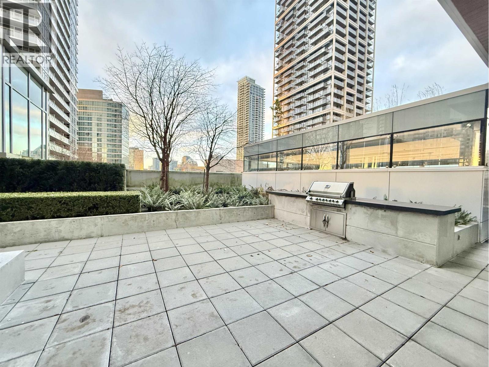 3603 4670 Assembly Way, Burnaby, BC - Outdoor