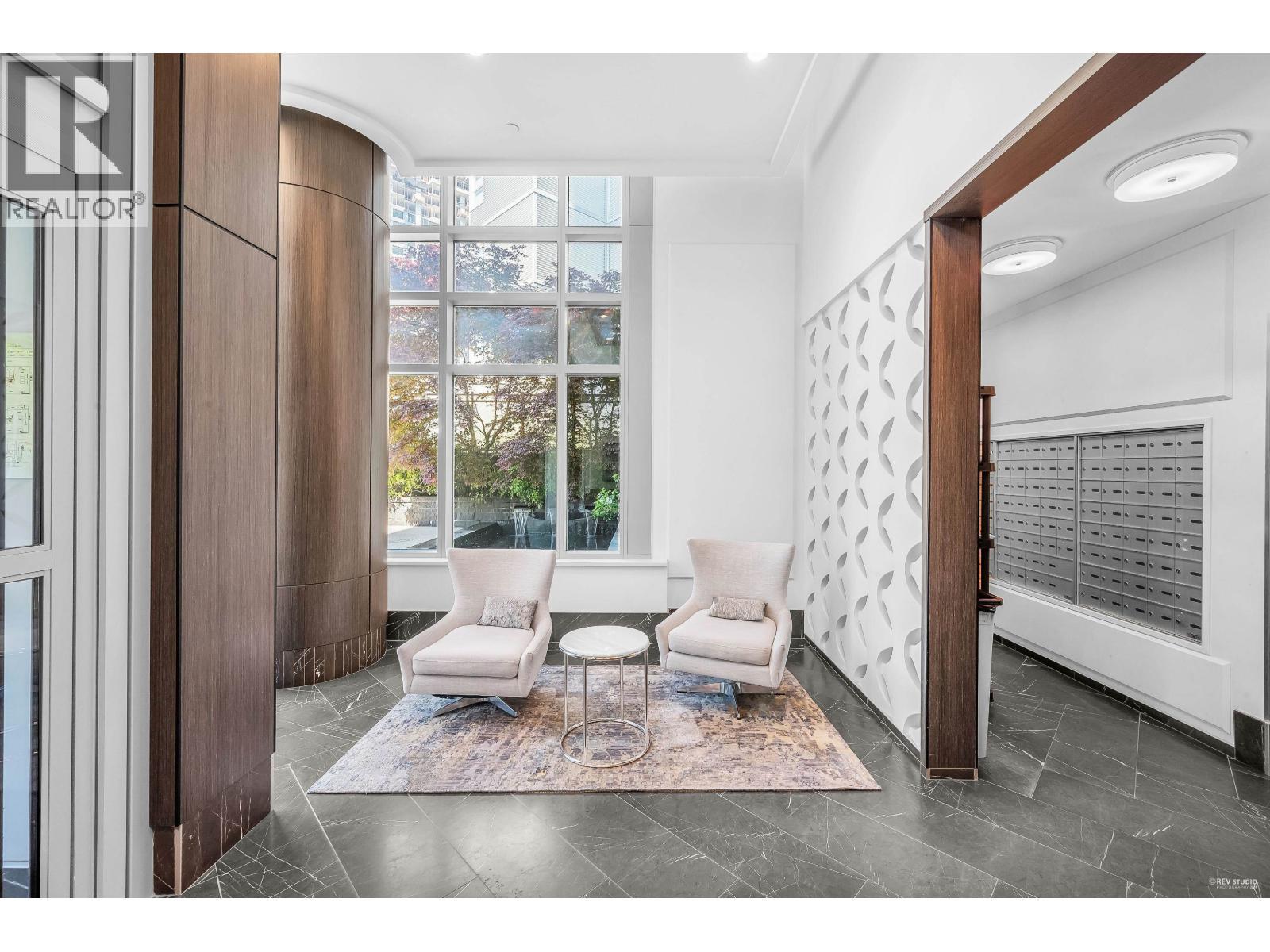 1102 520 Como Lake Avenue, Coquitlam, BC - Indoor Photo Showing Other Room