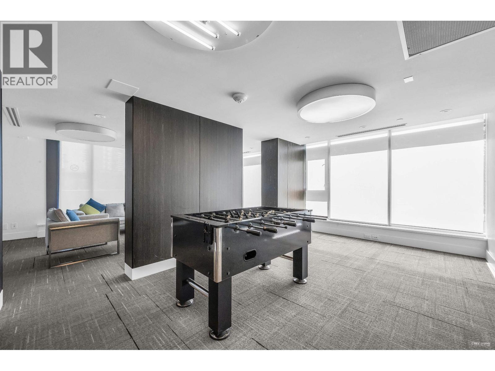 1102 520 Como Lake Avenue, Coquitlam, BC - Indoor Photo Showing Other Room