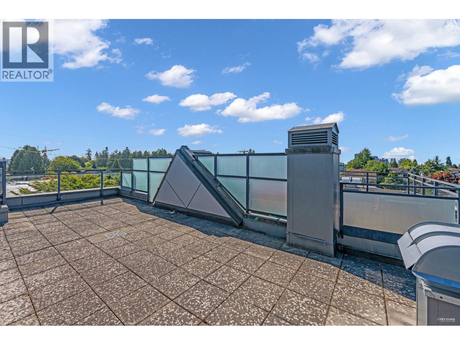 6426 Ash Street, Vancouver, BC - Outdoor