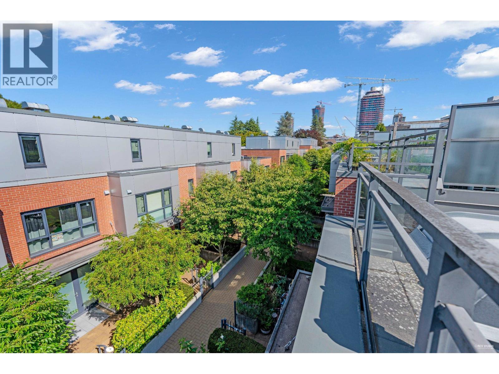 6426 Ash Street, Vancouver, BC - Outdoor