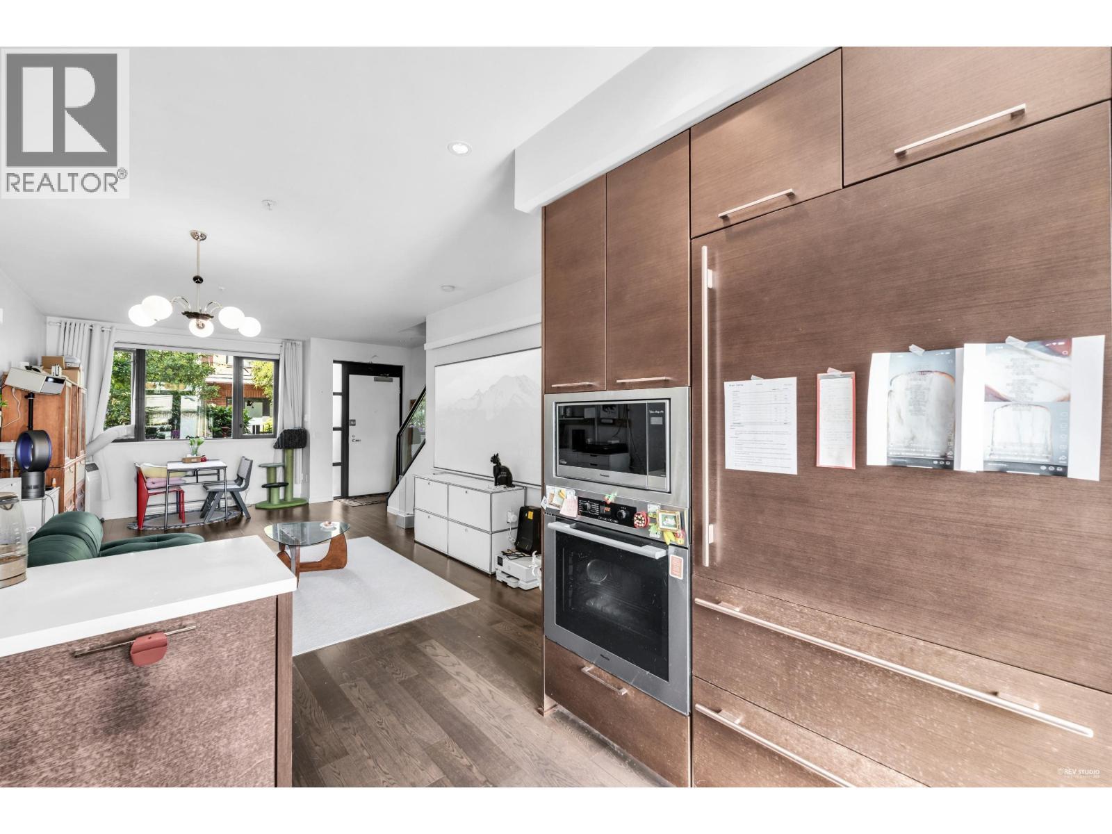 6426 Ash Street, Vancouver, BC - Indoor Photo Showing Other Room