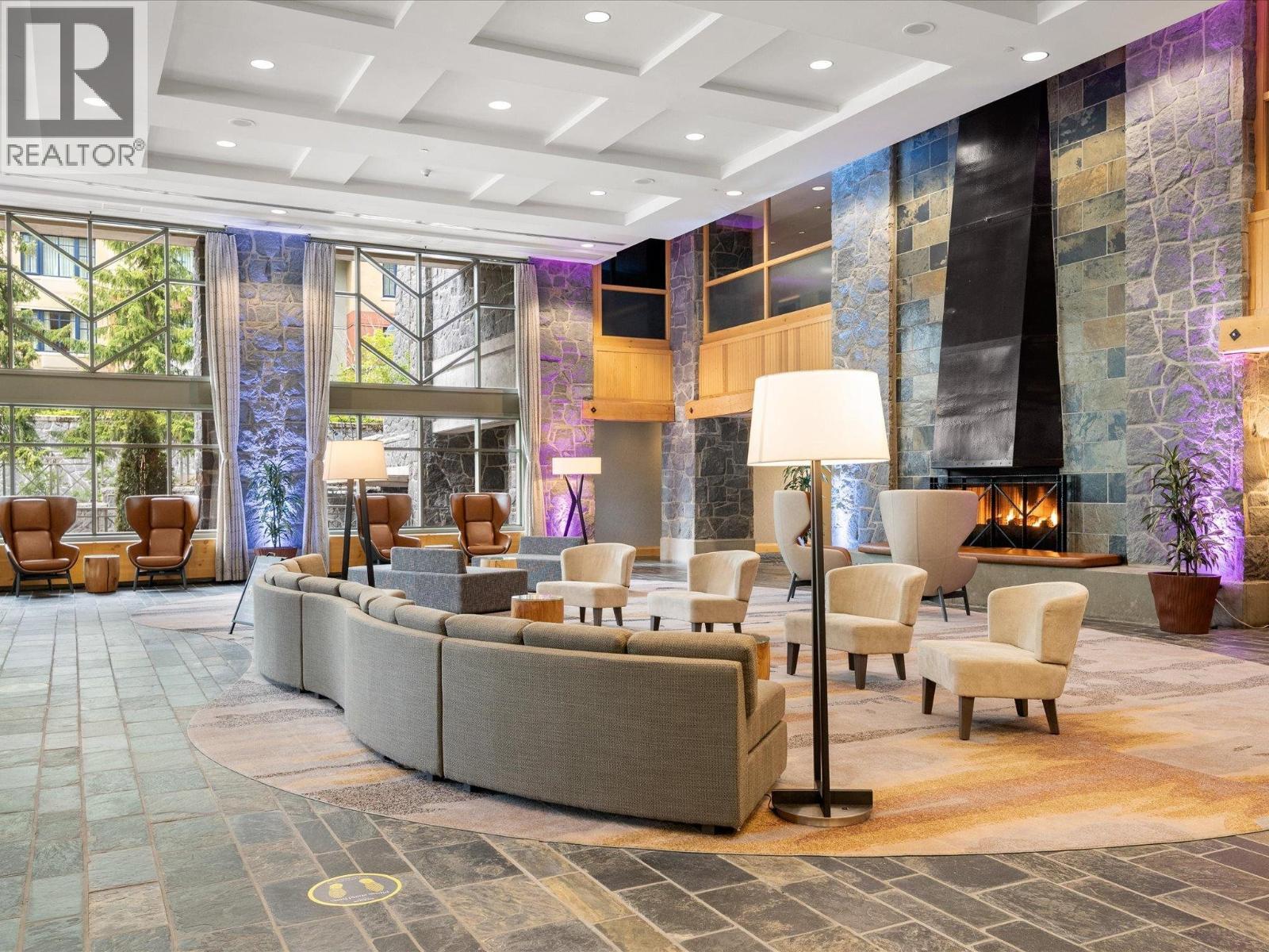 516 4090 Whistler Way, Whistler, BC - Indoor Photo Showing Other Room