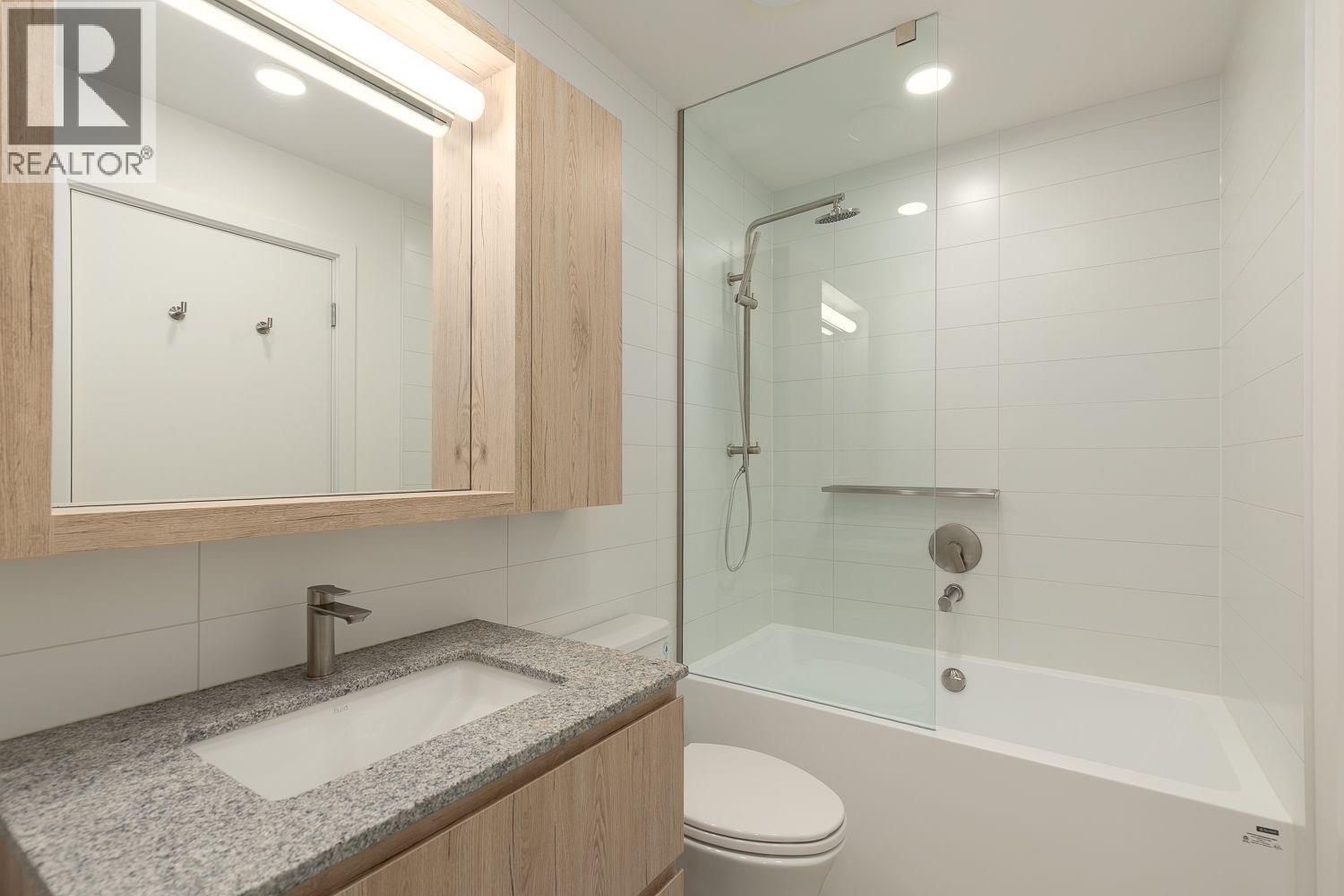 312 1506 Scott Crescent, Squamish, BC - Indoor Photo Showing Bathroom