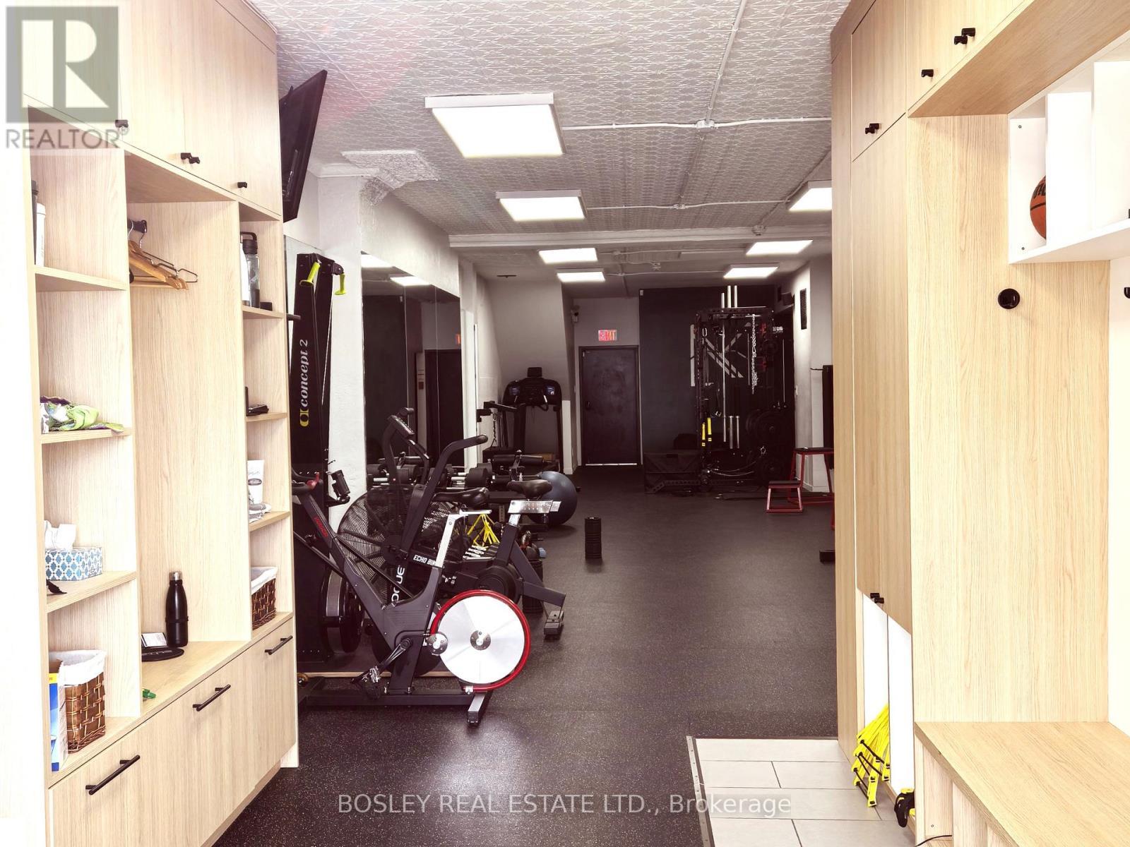 Retail - 511 Mount Pleasant Road, Toronto, ON